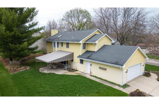 605 Cambridge Drive, Janesville, WI 53545