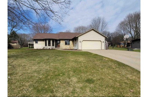 7095 Prairie Court, DeForest, WI 53532