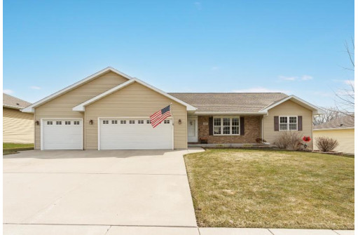 331 Monroe Street, Beaver Dam, WI 53916