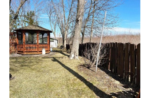 W10892 Blackhawk Trail, Fox Lake, WI 53933