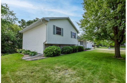 580 Ash Street, Oregon, WI 53575