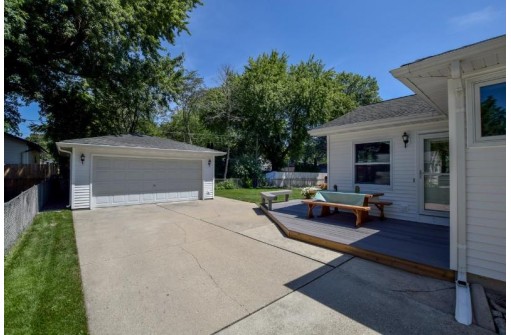 4604 Schofield Street, Monona, WI 53716