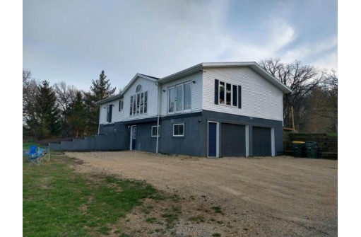 2522 County Road K, Barneveld, WI 53507