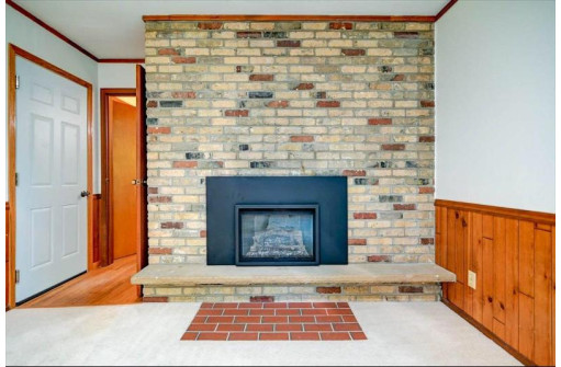 6002 Mayhill Drive, Madison, WI 53711-4124