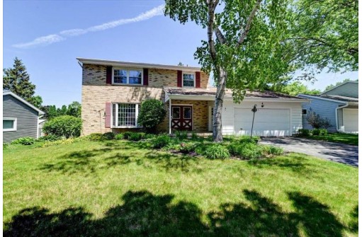 6002 Mayhill Drive, Madison, WI 53711-4124