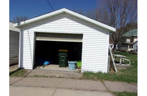 402 W Bluff Street, Cassville, WI 53806-0000