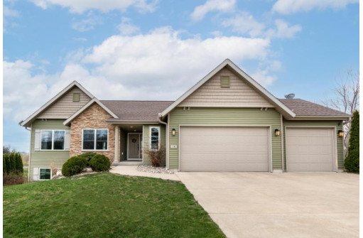 7141 Kalland Way, Sun Prairie, WI 53590