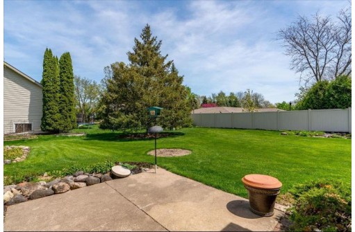 1831 Wallinford Drive, Sun Prairie, WI 53590