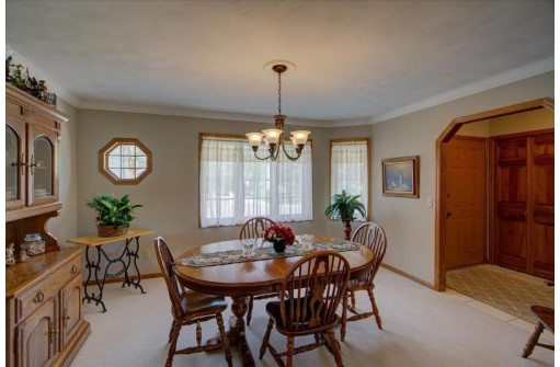 1831 Wallinford Drive, Sun Prairie, WI 53590