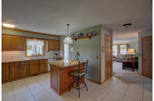 1831 Wallinford Drive, Sun Prairie, WI 53590