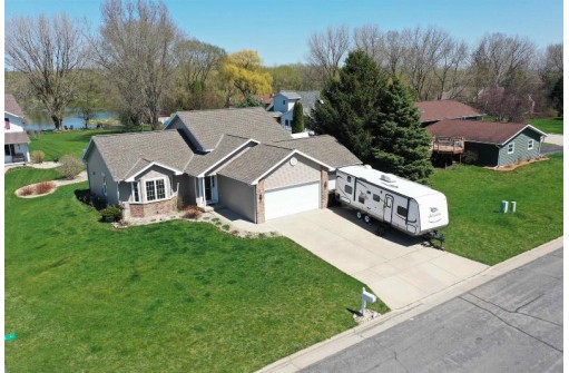 506 Lynnbrook Drive, DeForest, WI 53532