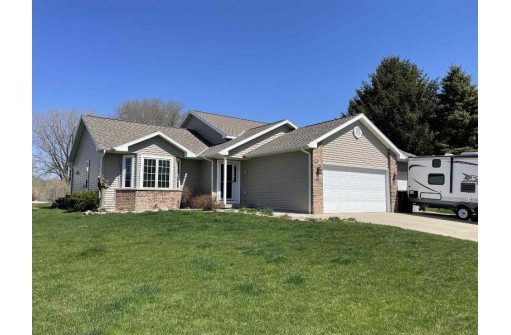 506 Lynnbrook Drive, DeForest, WI 53532