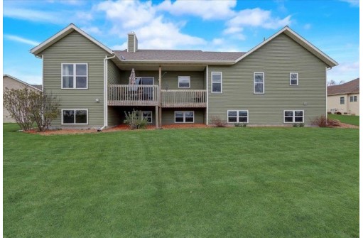 4471 Brookview Court, Windsor, WI 53598