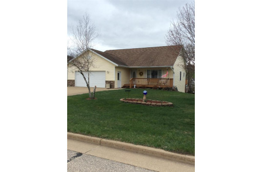 734 Arrowhead Boulevard, Wilton, WI 54670