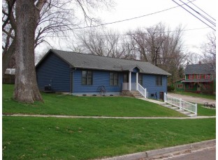 905 Center Street Mineral Point, WI 53565