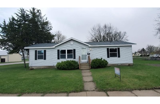 818 E State Street, Mauston, WI 53948