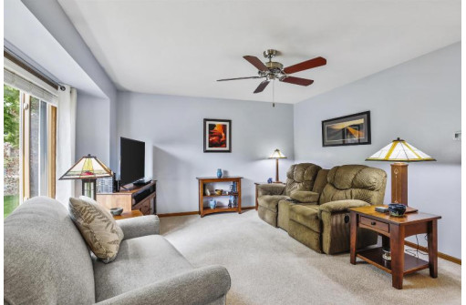 1 Geronimo Circle, Madison, WI 53713