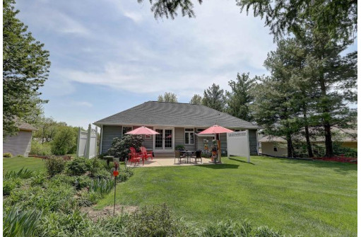 2008 Roby Road, Stoughton, WI 53589