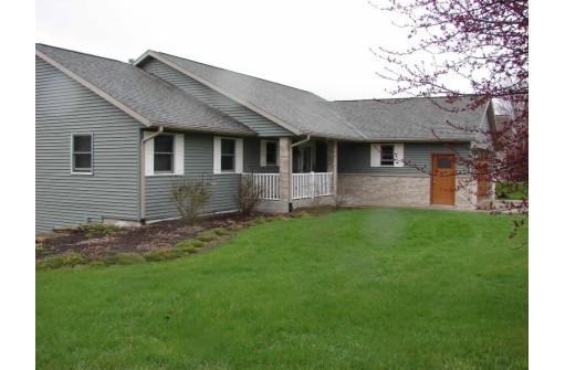 602 Uplands Drive, Dodgeville, WI 53533