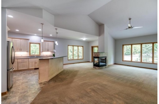 3605 Signature Drive, Middleton, WI 53562