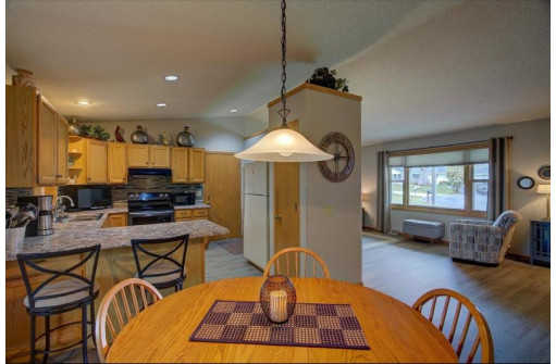 3132 Zuercher Court, Madison, WI 53711