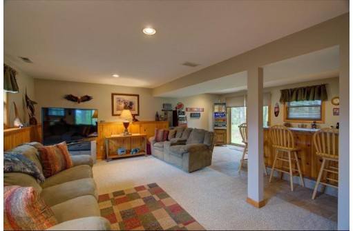 3132 Zuercher Court, Madison, WI 53711