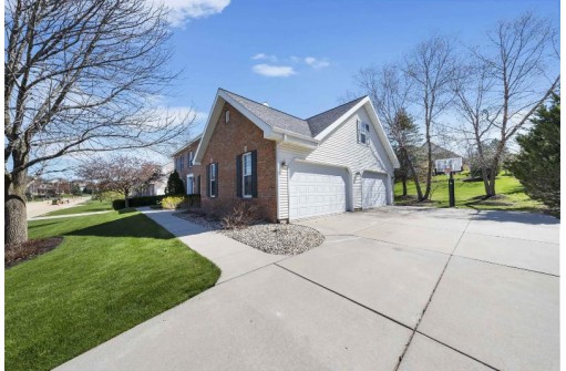 1401 Red Tail Drive, Verona, WI 53593