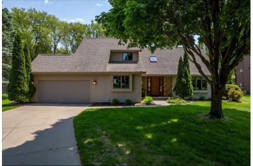 9 Pintail Circle, Madison, WI 53717