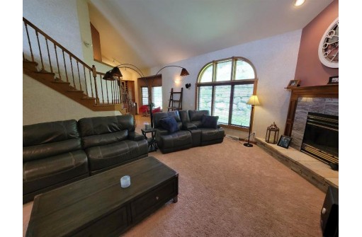 9701 Union Valley Road, Black Earth, WI 53515