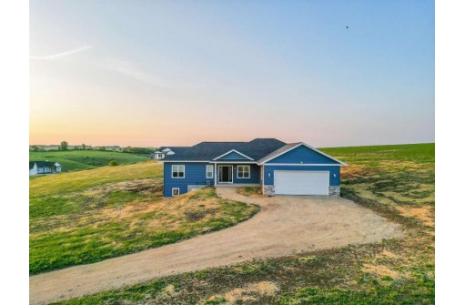 3923 County Road T, Barneveld, WI 53507