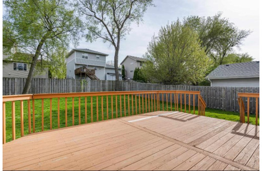 6109 Thornebury Drive, Madison, WI 53719