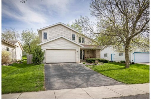 6109 Thornebury Drive, Madison, WI 53719