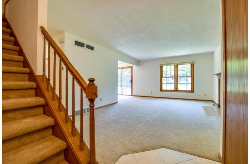 7248 Old Sauk Road, Madison, WI 53717