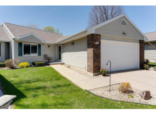 647 Kensington Square Stoughton, WI 53589