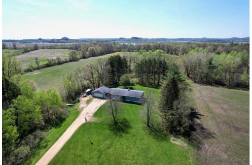 33215 Grosbeak Avenue, Camp Douglas, WI 54618