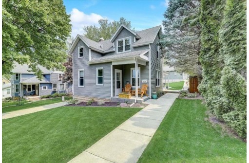 203 N Washington Street, Mount Horeb, WI 53572