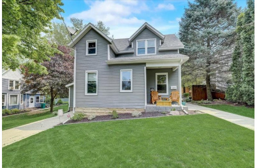 203 N Washington Street, Mount Horeb, WI 53572