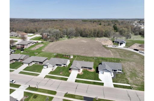 4225 Sandhill Drive, Janesville, WI 53546