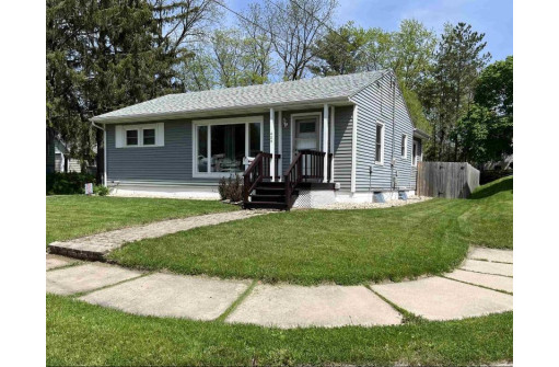 425 East Street, Stoughton, WI 53589