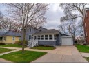 722 W Edgewater Street, Portage, WI 53901