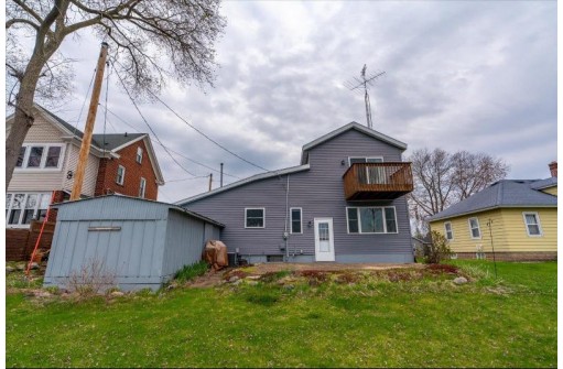 722 W Edgewater Street, Portage, WI 53901