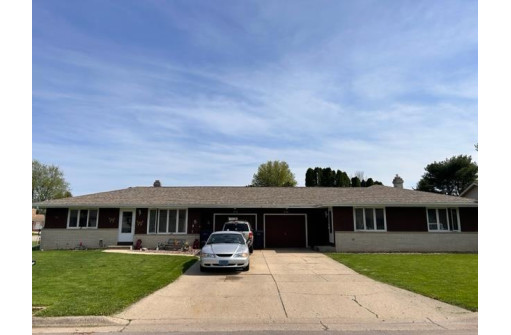 2528-2530 Sauk Drive, Janesville, WI 53545-2235