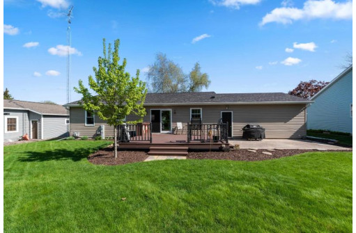 407 Eilbes Avenue, Beaver Dam, WI 53916