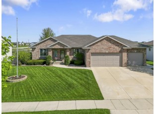 1990 Stonehaven Drive Sun Prairie, WI 53590