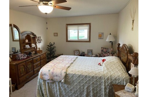 E8303 N Reedsburg Road, Reedsburg, WI 53959