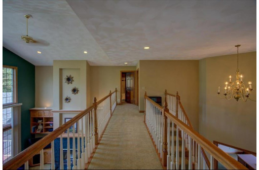 1156 Mcmahon Drive, Sun Prairie, WI 53590