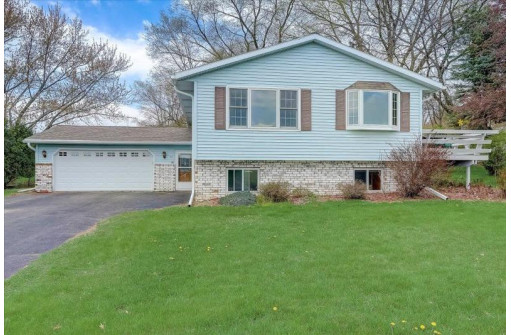 853 Willson Street, Baraboo, WI 53913