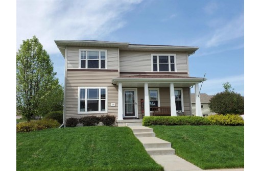 630 Hawthorn Drive, Sun Prairie, WI 53590