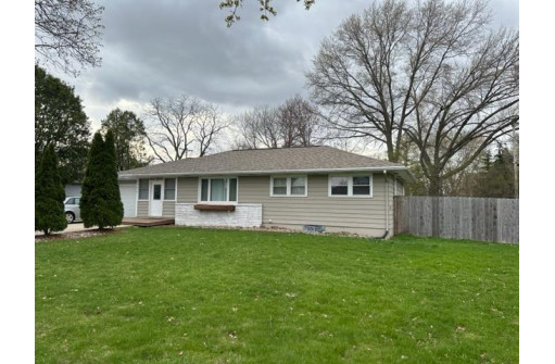 4126 Dwight Drive, Madison, WI 53704