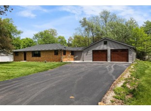 5525 S Baxter Lane Janesville, WI 53546